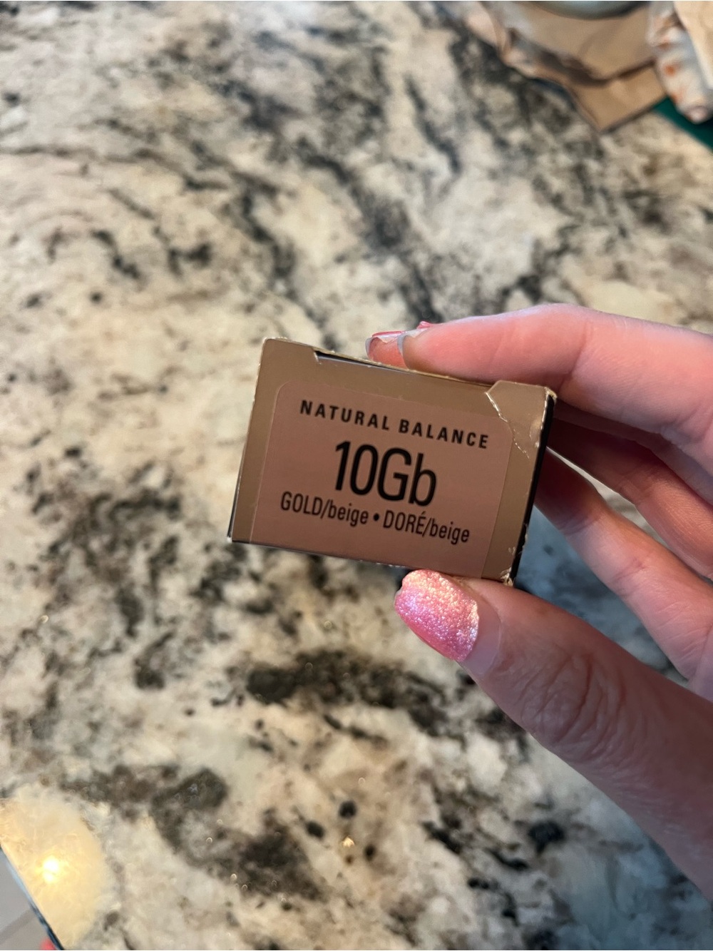 10Gb Gold/Beige Redken Color fusion hair color